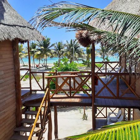 Palmeras De Mahahual Cabanas エクステリア 写真